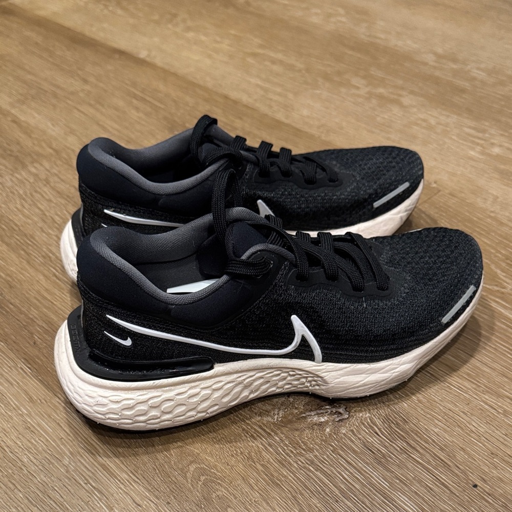 Nike invincible run zoomx women 7
